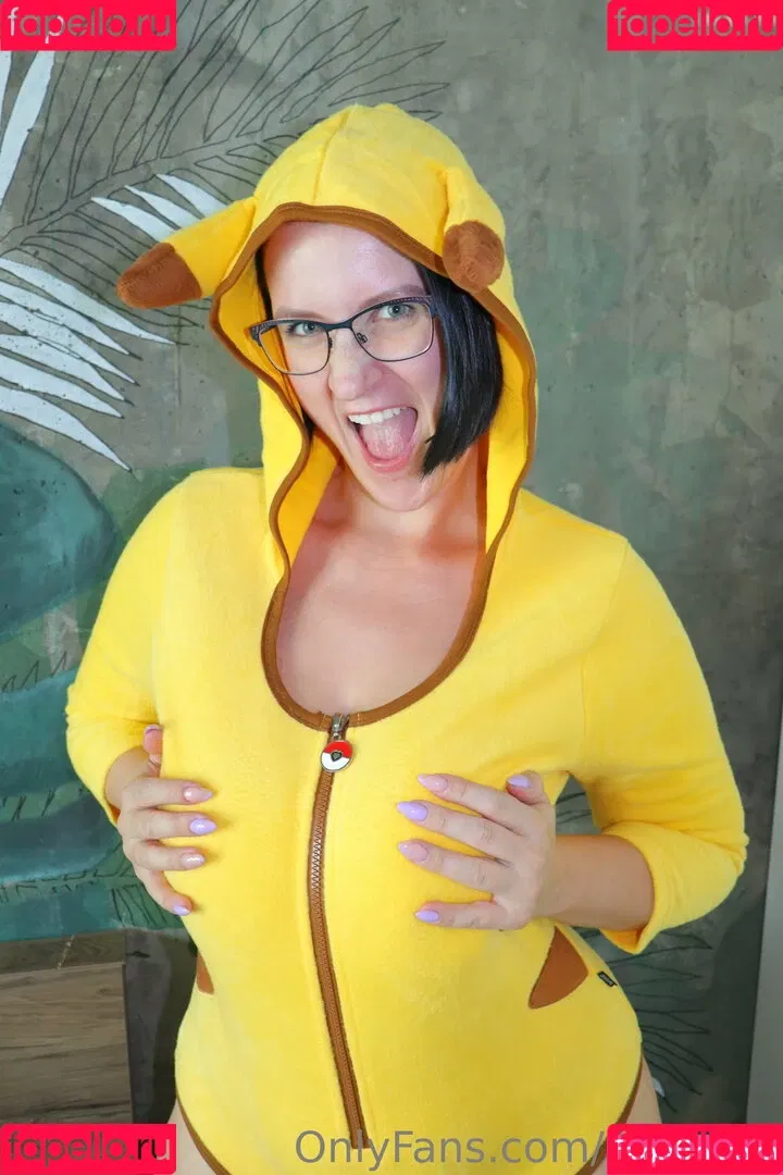 Curvyjules / cj_playroom_official / cjules69 Onlyfans Photo Gallery 