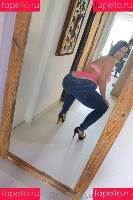 Curvyjules / cj_playroom_official / cjules69 Onlyfans Photo Gallery 