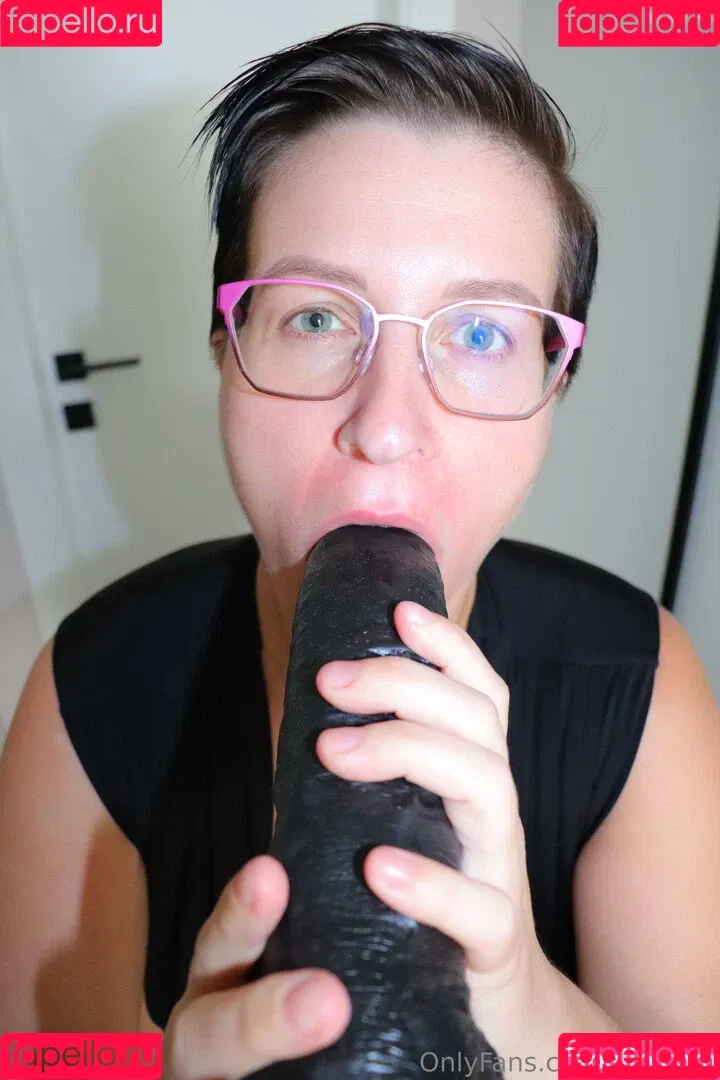 Curvyjules / cj_playroom_official / cjules69 Onlyfans Photo Gallery 