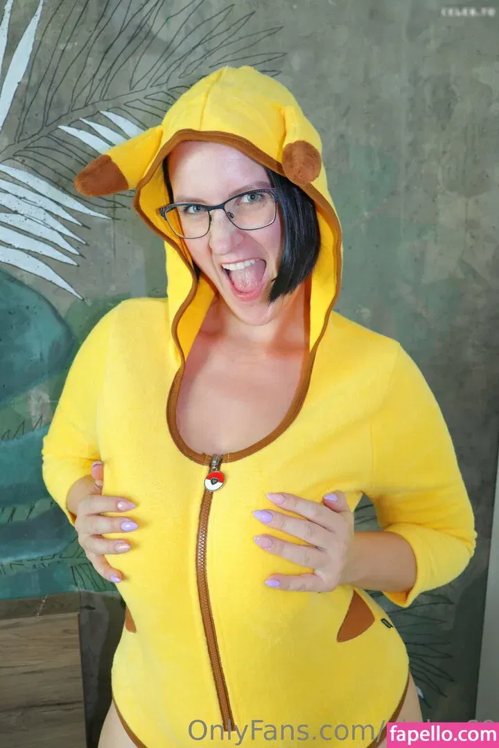 Curvyjules / cj_playroom_official / cjules69 Onlyfans Photo Gallery 