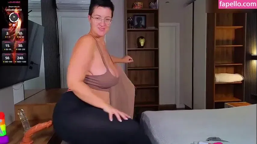 Curvyjules / cj_playroom_official / cjules69 Onlyfans Photo Gallery 