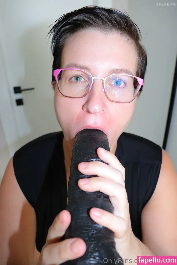 Curvyjules / cj_playroom_official / cjules69 Onlyfans Photo Gallery 