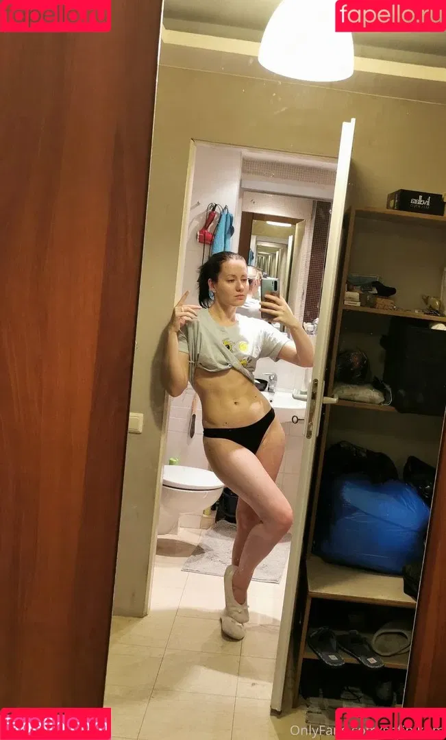 AdamaeOniksiya / Oniksiya Sofinikum / nuviponyali / oniksiya_sofinikum / sofinikum Onlyfans Photo Gallery 
