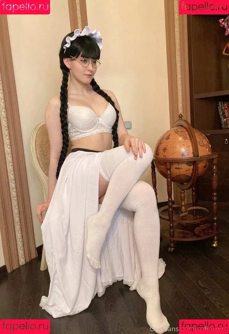 AdamaeOniksiya / Oniksiya Sofinikum / nuviponyali / oniksiya_sofinikum / sofinikum Onlyfans Photo Gallery 