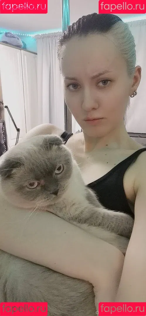 AdamaeOniksiya / Oniksiya Sofinikum / nuviponyali / oniksiya_sofinikum / sofinikum Onlyfans Photo Gallery 