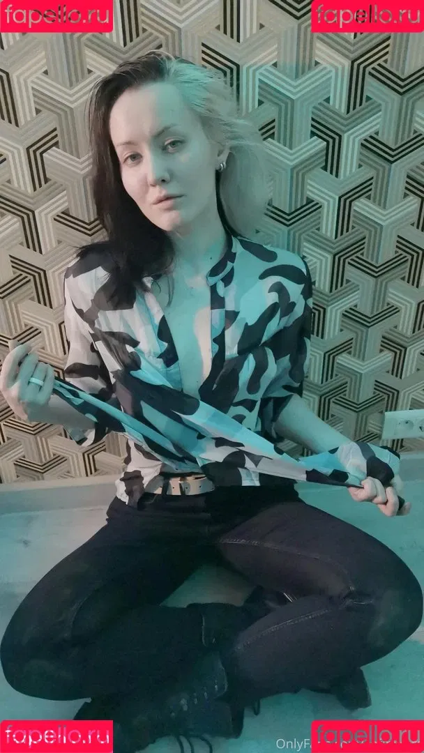 AdamaeOniksiya / Oniksiya Sofinikum / nuviponyali / oniksiya_sofinikum / sofinikum Onlyfans Photo Gallery 