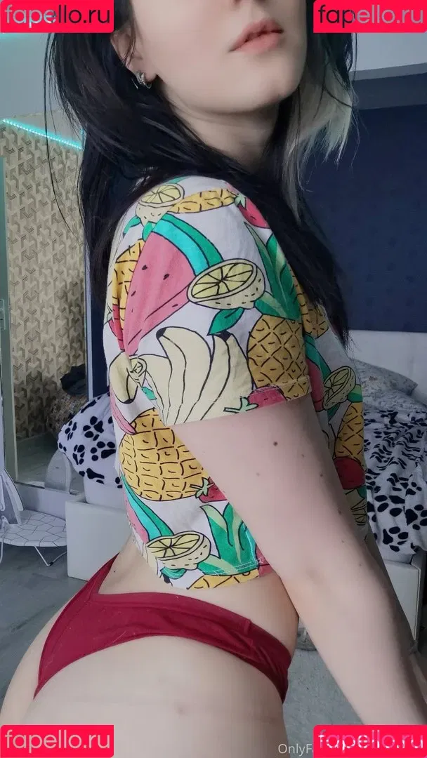 AdamaeOniksiya / Oniksiya Sofinikum / nuviponyali / oniksiya_sofinikum / sofinikum Onlyfans Photo Gallery 