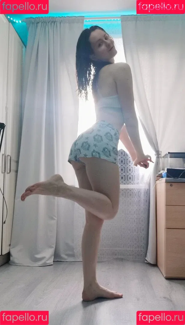 AdamaeOniksiya / Oniksiya Sofinikum / nuviponyali / oniksiya_sofinikum / sofinikum Onlyfans Photo Gallery 