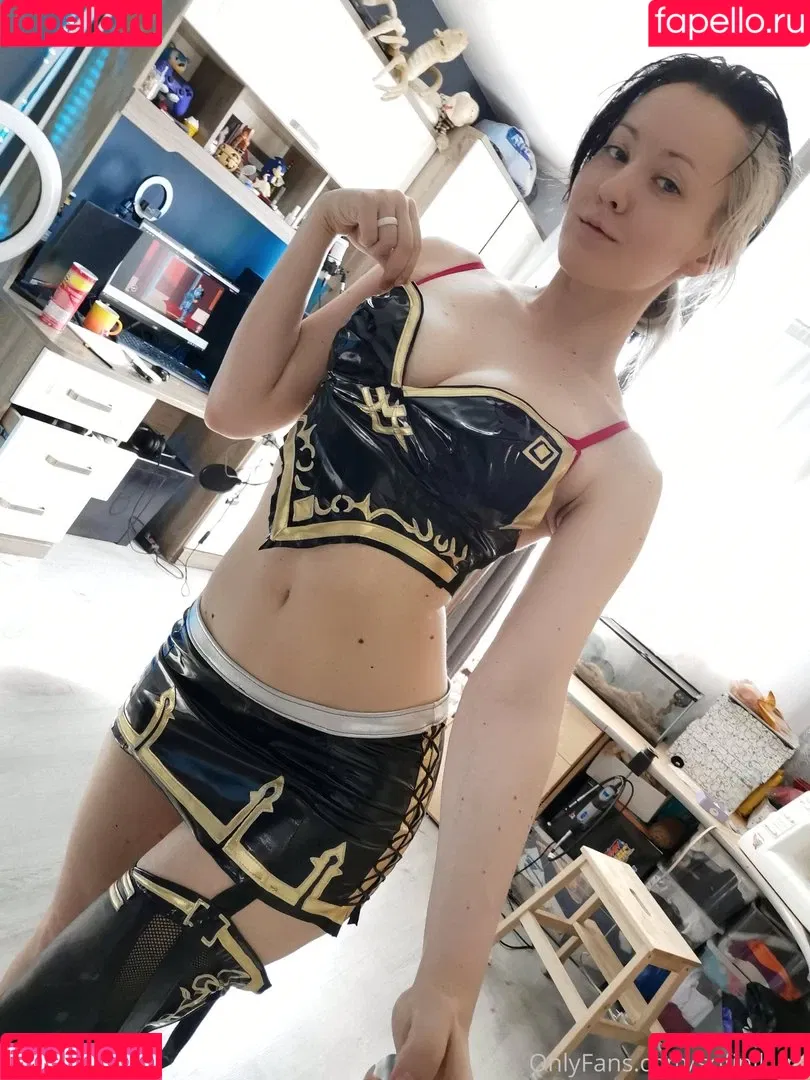 AdamaeOniksiya / Oniksiya Sofinikum / nuviponyali / oniksiya_sofinikum / sofinikum Onlyfans Photo Gallery 