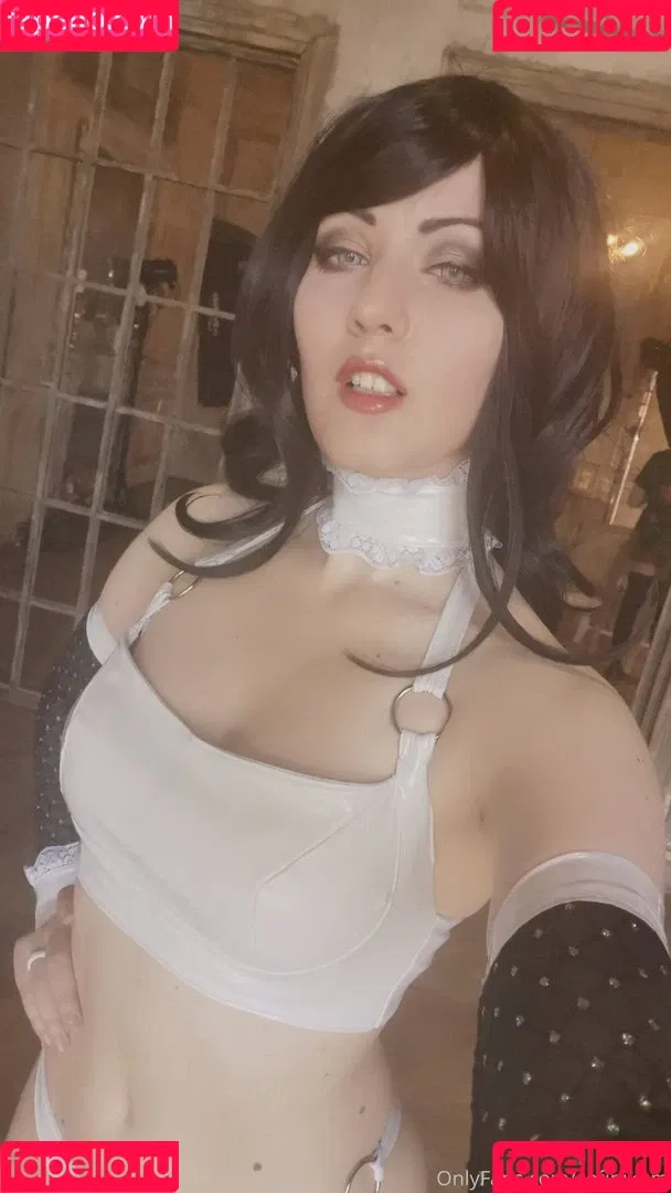 AdamaeOniksiya / Oniksiya Sofinikum / nuviponyali / oniksiya_sofinikum / sofinikum Onlyfans Photo Gallery 