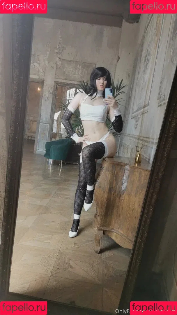 AdamaeOniksiya / Oniksiya Sofinikum / nuviponyali / oniksiya_sofinikum / sofinikum Onlyfans Photo Gallery 