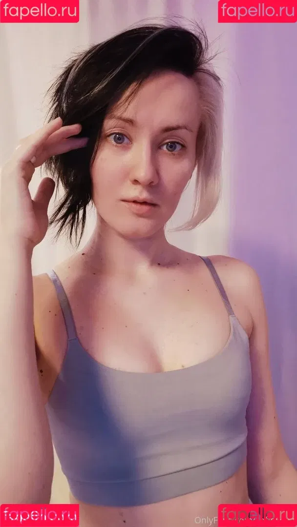 AdamaeOniksiya / Oniksiya Sofinikum / nuviponyali / oniksiya_sofinikum / sofinikum Onlyfans Photo Gallery 