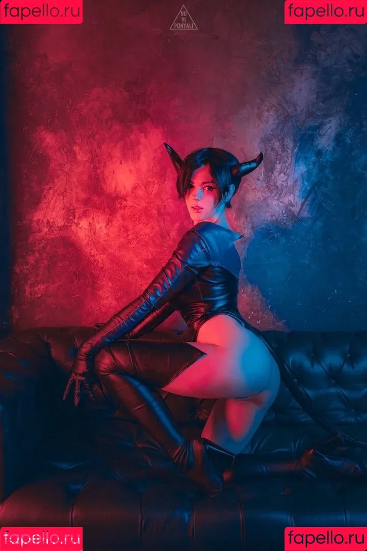 AdamaeOniksiya / Oniksiya Sofinikum / nuviponyali / oniksiya_sofinikum / sofinikum Onlyfans Photo Gallery 