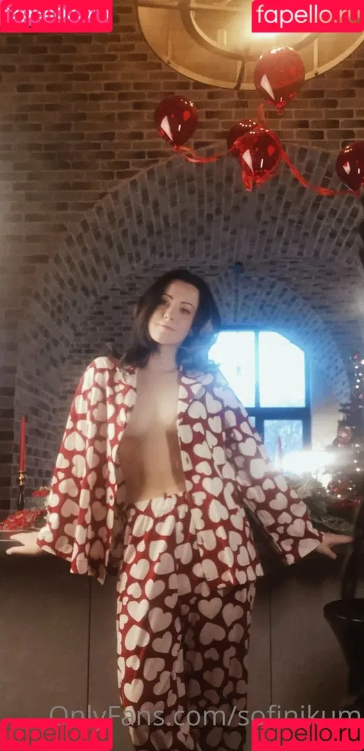 AdamaeOniksiya / Oniksiya Sofinikum / nuviponyali / oniksiya_sofinikum / sofinikum Onlyfans Photo Gallery 