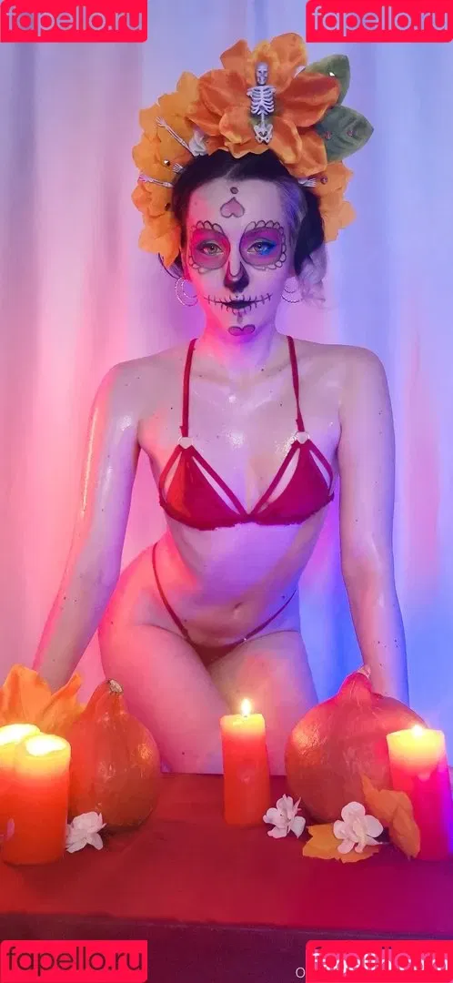 AdamaeOniksiya / Oniksiya Sofinikum / nuviponyali / oniksiya_sofinikum / sofinikum Onlyfans Photo Gallery 