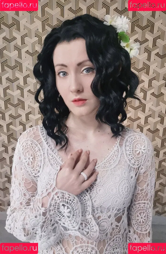 AdamaeOniksiya / Oniksiya Sofinikum / nuviponyali / oniksiya_sofinikum / sofinikum Onlyfans Photo Gallery 
