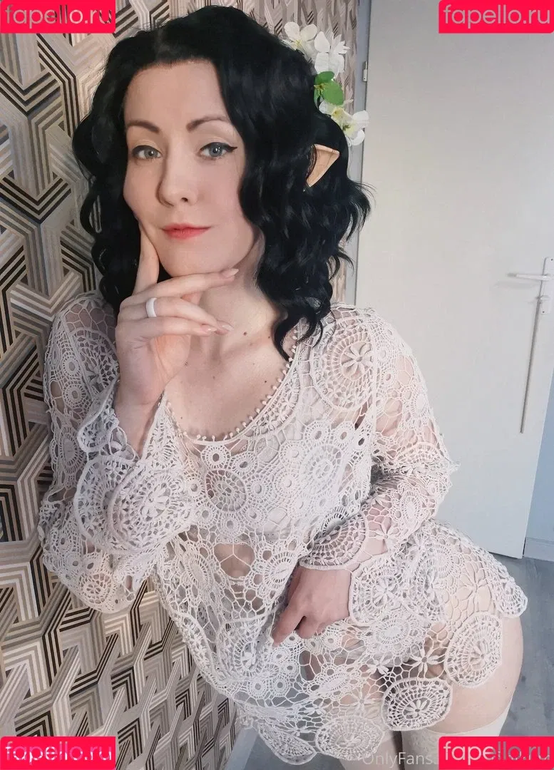 AdamaeOniksiya / Oniksiya Sofinikum / nuviponyali / oniksiya_sofinikum / sofinikum Onlyfans Photo Gallery 