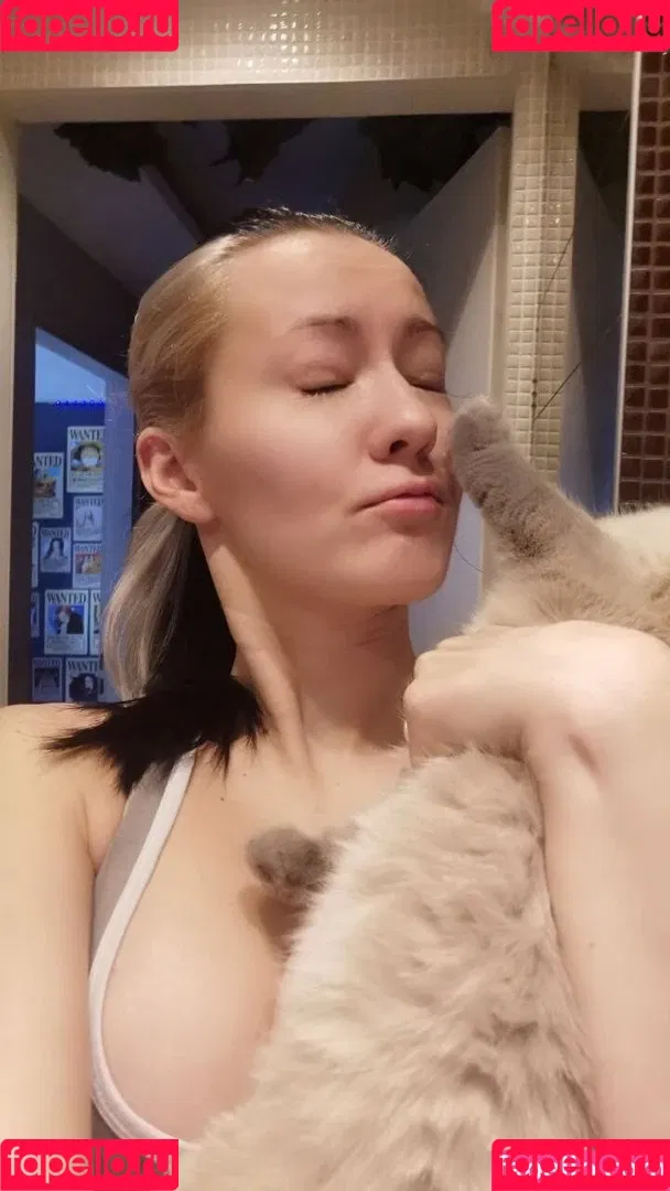 AdamaeOniksiya / Oniksiya Sofinikum / nuviponyali / oniksiya_sofinikum / sofinikum Onlyfans Photo Gallery 