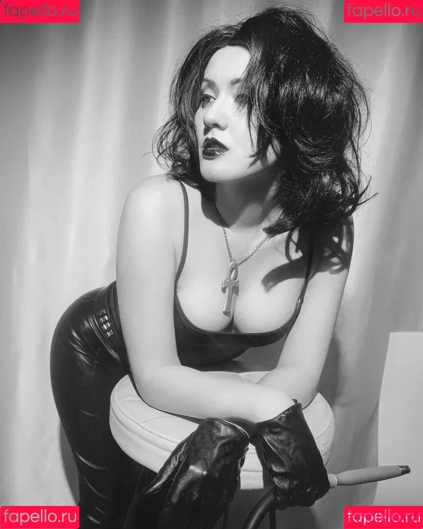 AdamaeOniksiya / Oniksiya Sofinikum / nuviponyali / oniksiya_sofinikum / sofinikum Onlyfans Photo Gallery 