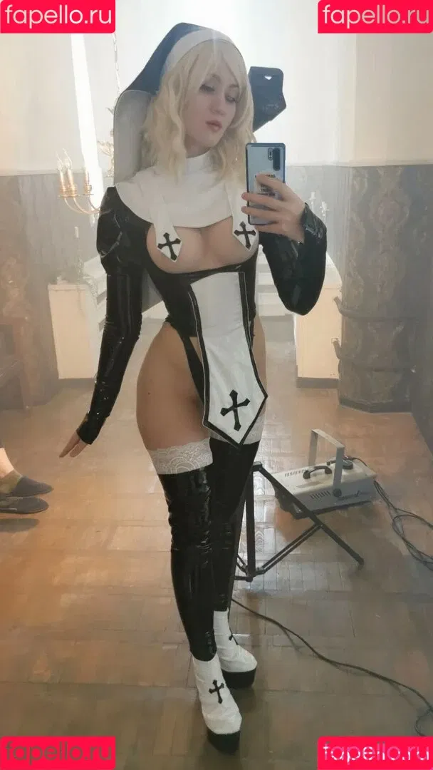AdamaeOniksiya / Oniksiya Sofinikum / nuviponyali / oniksiya_sofinikum / sofinikum Onlyfans Photo Gallery 
