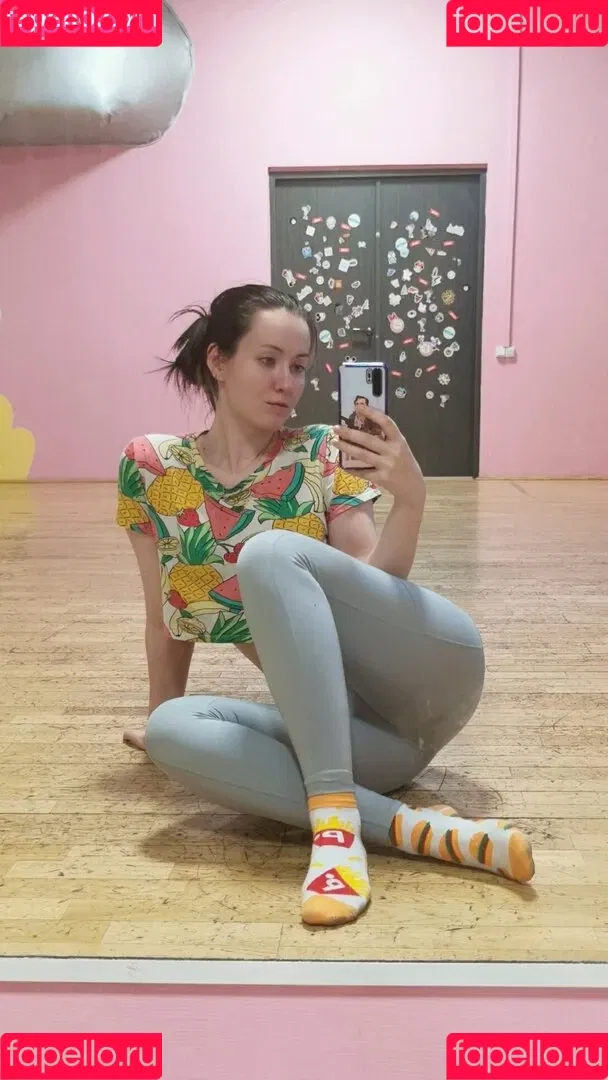 AdamaeOniksiya / Oniksiya Sofinikum / nuviponyali / oniksiya_sofinikum / sofinikum Onlyfans Photo Gallery 