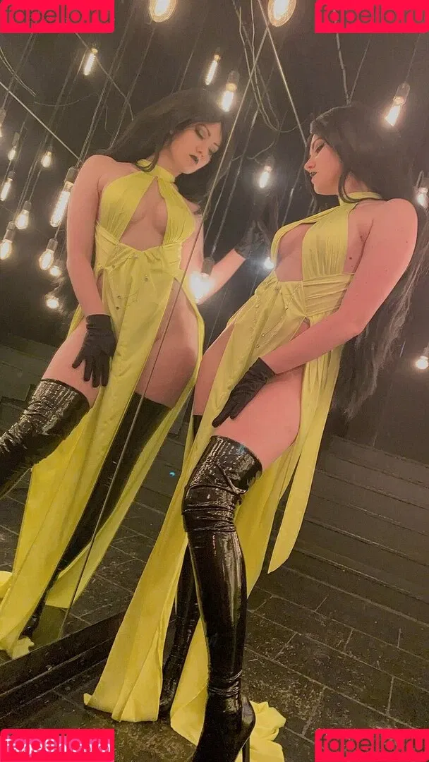 AdamaeOniksiya / Oniksiya Sofinikum / nuviponyali / oniksiya_sofinikum / sofinikum Onlyfans Photo Gallery 