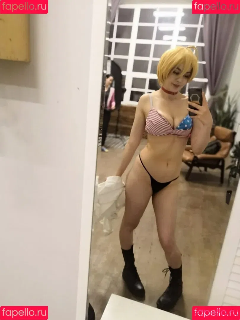 AdamaeOniksiya / Oniksiya Sofinikum / nuviponyali / oniksiya_sofinikum / sofinikum Onlyfans Photo Gallery 