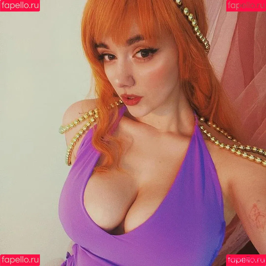 AdamaeOniksiya / Oniksiya Sofinikum / nuviponyali / oniksiya_sofinikum / sofinikum Onlyfans Photo Gallery 