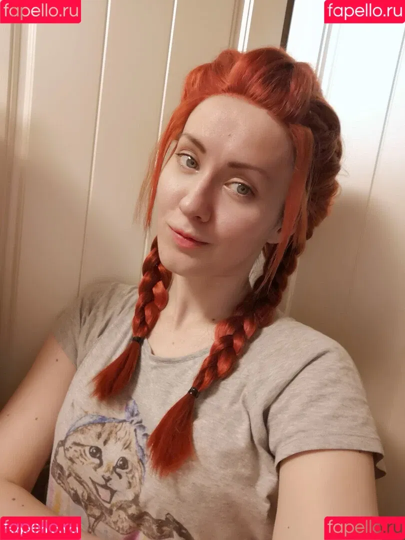 AdamaeOniksiya / Oniksiya Sofinikum / nuviponyali / oniksiya_sofinikum / sofinikum Onlyfans Photo Gallery 