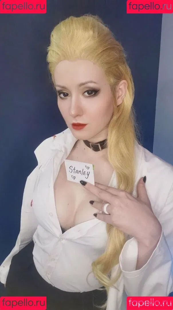 AdamaeOniksiya / Oniksiya Sofinikum / nuviponyali / oniksiya_sofinikum / sofinikum Onlyfans Photo Gallery 