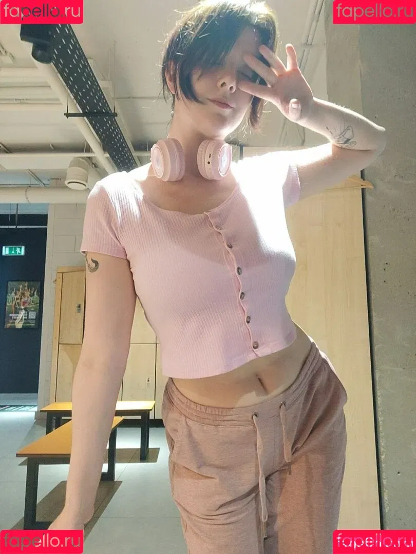 AdamaeOniksiya / Oniksiya Sofinikum / nuviponyali / oniksiya_sofinikum / sofinikum Onlyfans Photo Gallery 