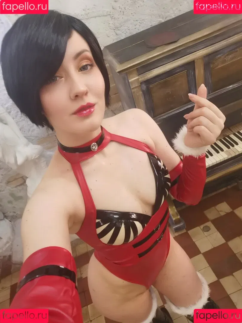 AdamaeOniksiya / Oniksiya Sofinikum / nuviponyali / oniksiya_sofinikum / sofinikum Onlyfans Photo Gallery 