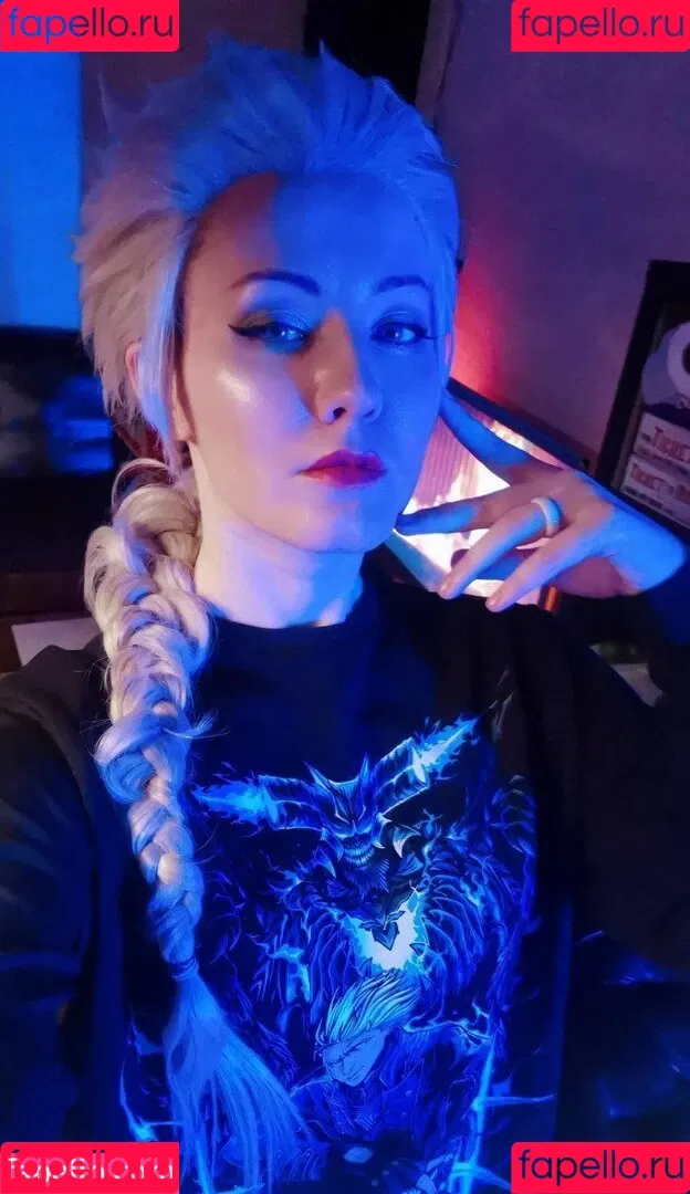 AdamaeOniksiya / Oniksiya Sofinikum / nuviponyali / oniksiya_sofinikum / sofinikum Onlyfans Photo Gallery 