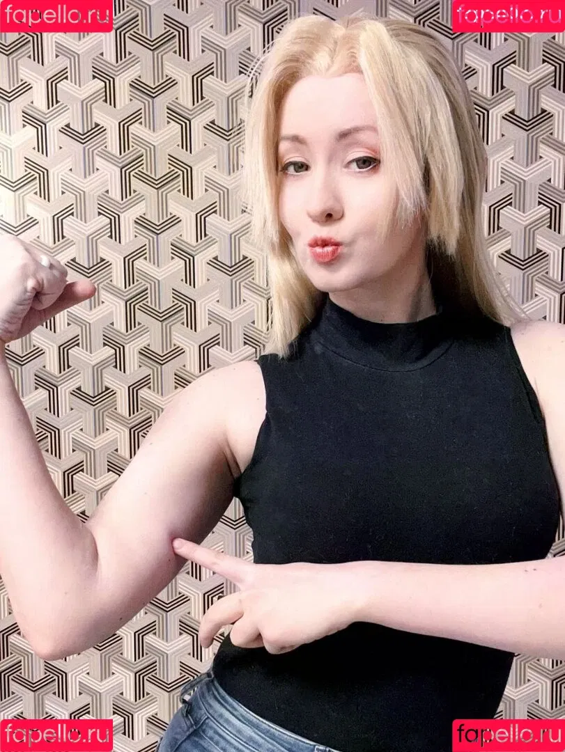 AdamaeOniksiya / Oniksiya Sofinikum / nuviponyali / oniksiya_sofinikum / sofinikum Onlyfans Photo Gallery 