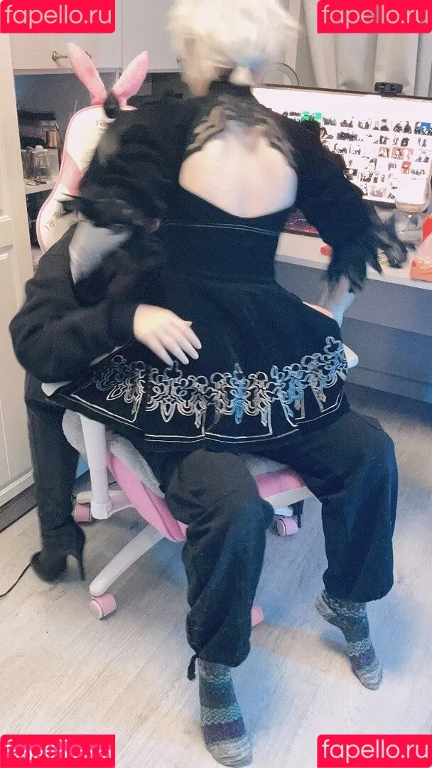 AdamaeOniksiya / Oniksiya Sofinikum / nuviponyali / oniksiya_sofinikum / sofinikum Onlyfans Photo Gallery 