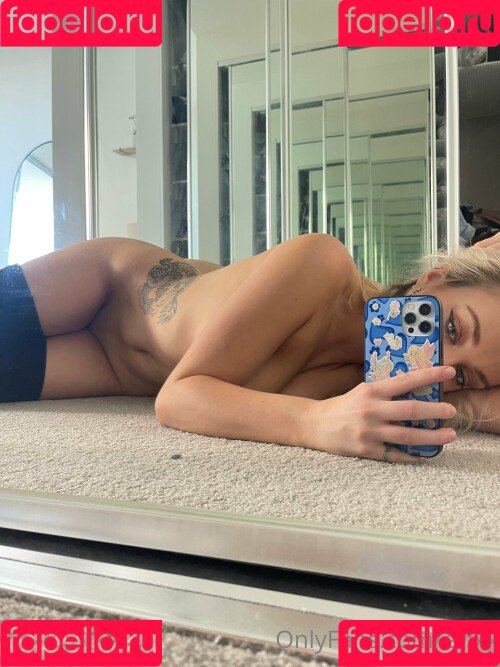 Olivia Evi Plant Onlyfans Photo Gallery 