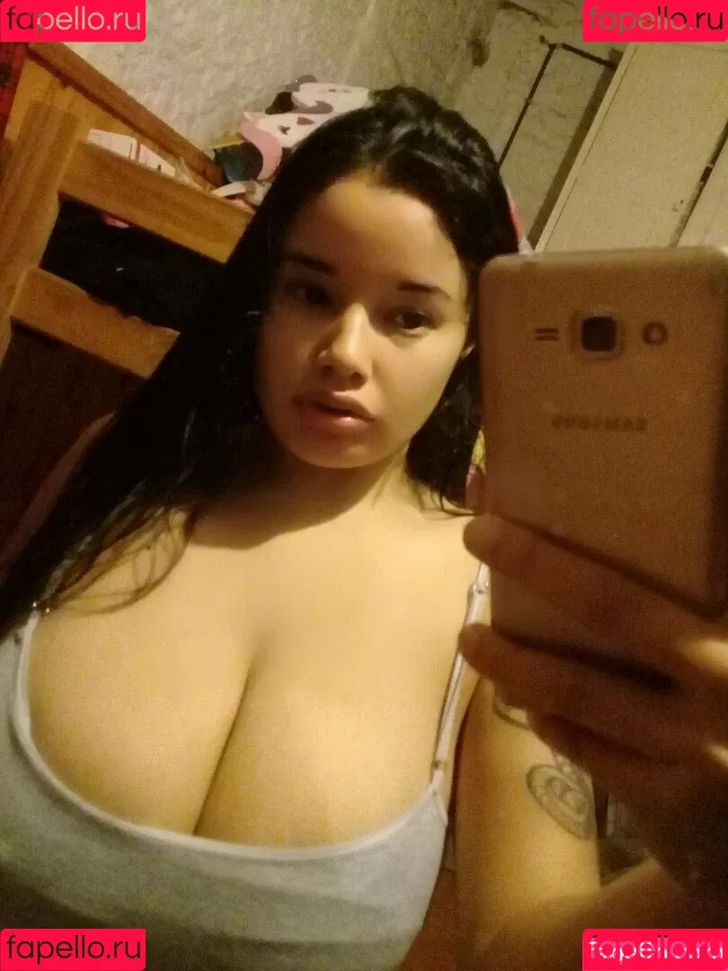 madeinasiah / madelaniexx Onlyfans Photo Gallery 