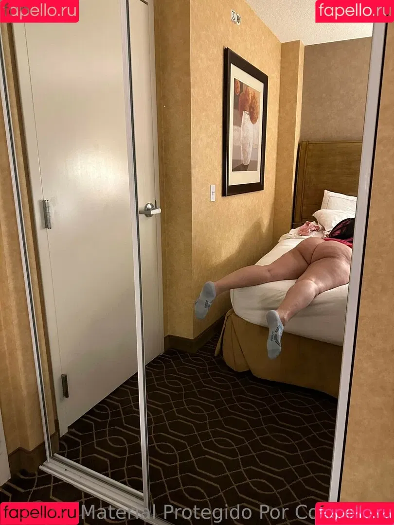 TiaBurbuja / burbujasweet Onlyfans Photo Gallery 