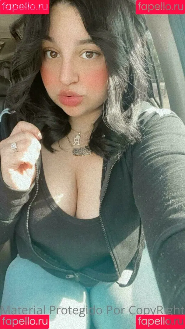 TiaBurbuja / burbujasweet Onlyfans Photo Gallery 