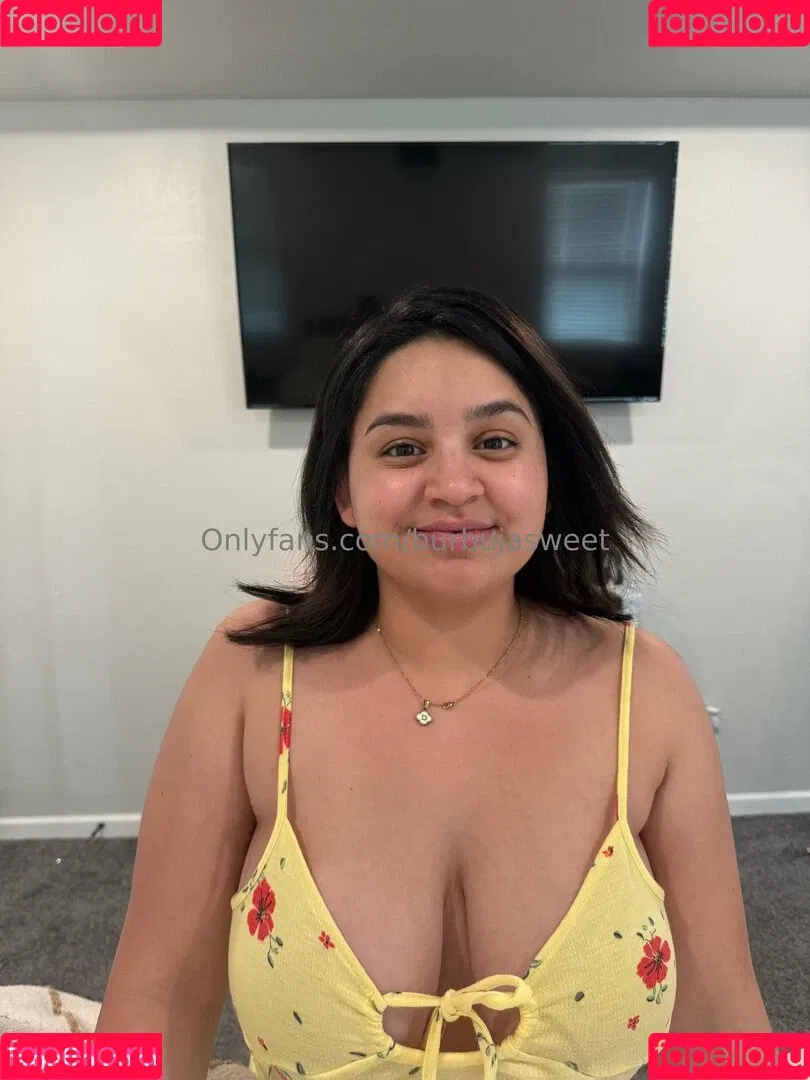 TiaBurbuja / burbujasweet Onlyfans Photo Gallery 