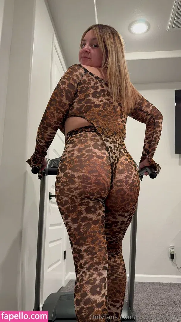 TiaBurbuja / burbujasweet Onlyfans Photo Gallery 