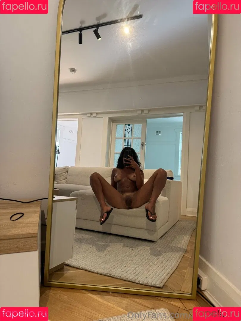 ariakhan00 / khanyounotaria Onlyfans Photo Gallery 