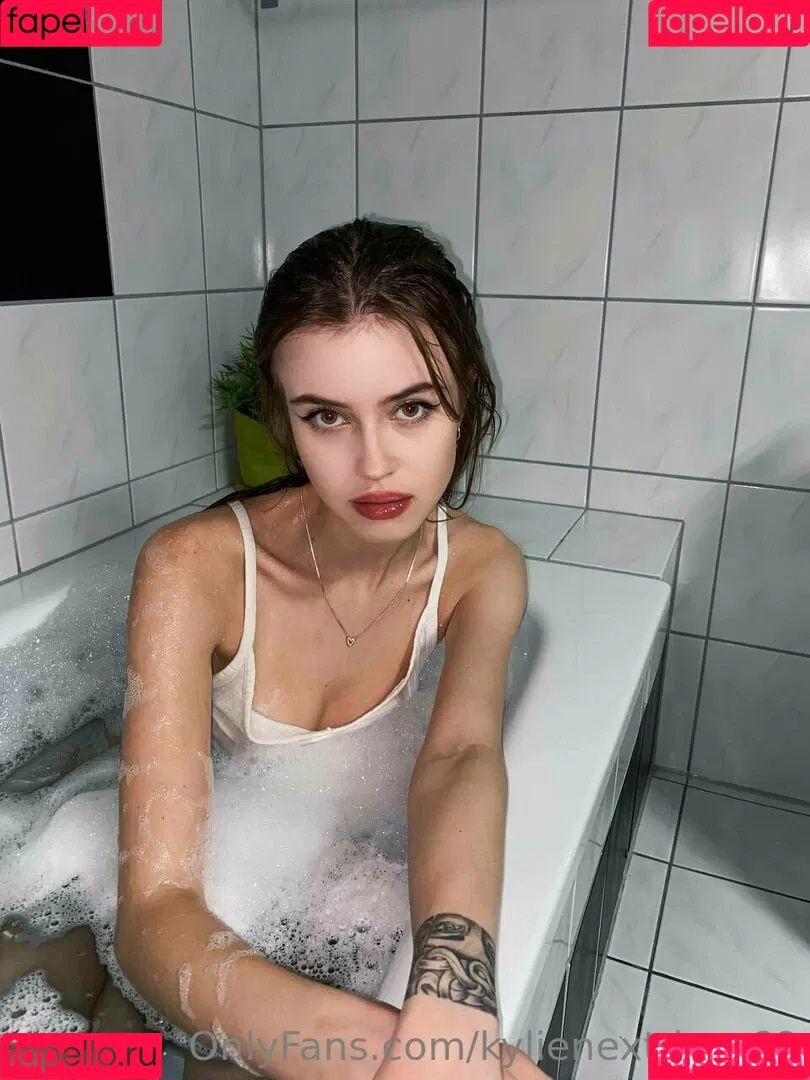 itscamrynsilly / kylienextdoor69 Onlyfans Photo Gallery 
