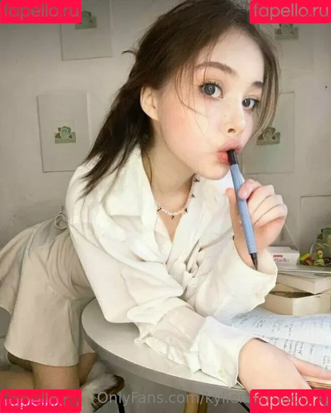 itscamrynsilly / kylienextdoor69 Onlyfans Photo Gallery 