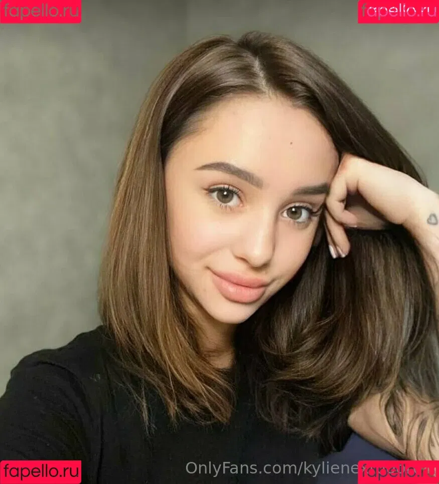 itscamrynsilly / kylienextdoor69 Onlyfans Photo Gallery 