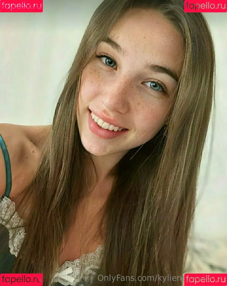itscamrynsilly / kylienextdoor69 Onlyfans Photo Gallery 
