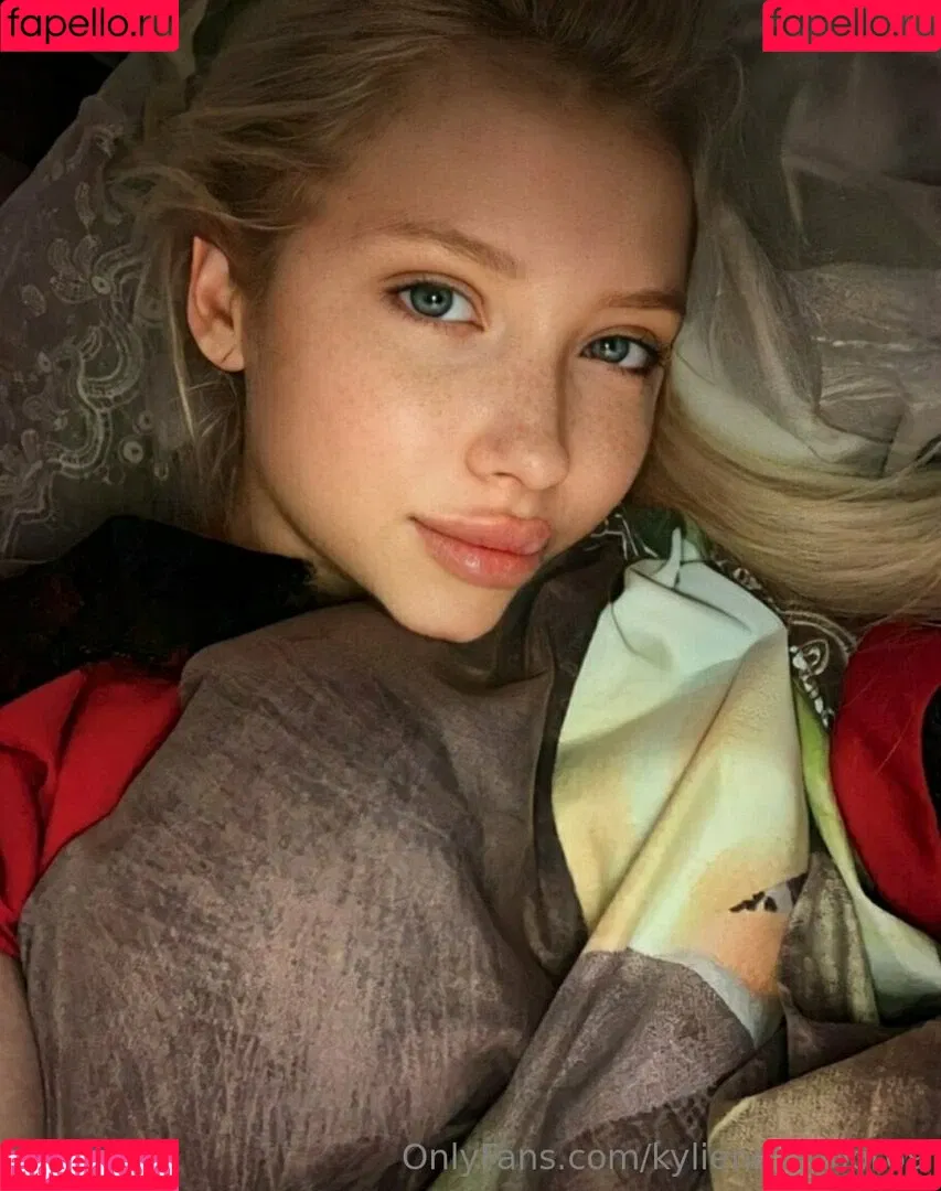 itscamrynsilly / kylienextdoor69 Onlyfans Photo Gallery 