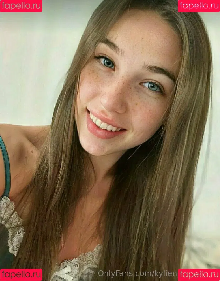 itscamrynsilly / kylienextdoor69 Onlyfans Photo Gallery 