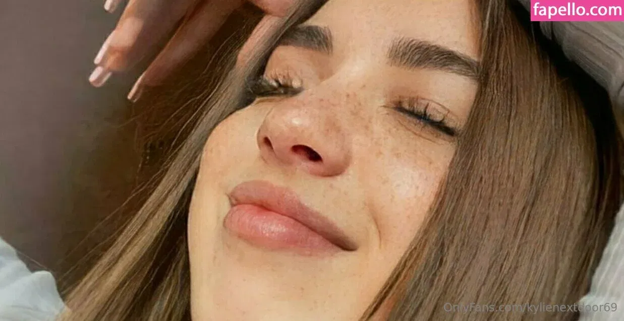 itscamrynsilly / kylienextdoor69 Onlyfans Photo Gallery 