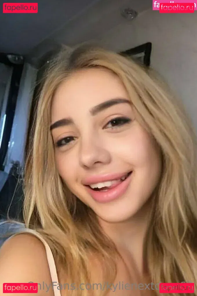 itscamrynsilly / kylienextdoor69 Onlyfans Photo Gallery 